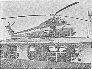 当社無線機を搭載した「宗谷」甲板上のヘリコプター